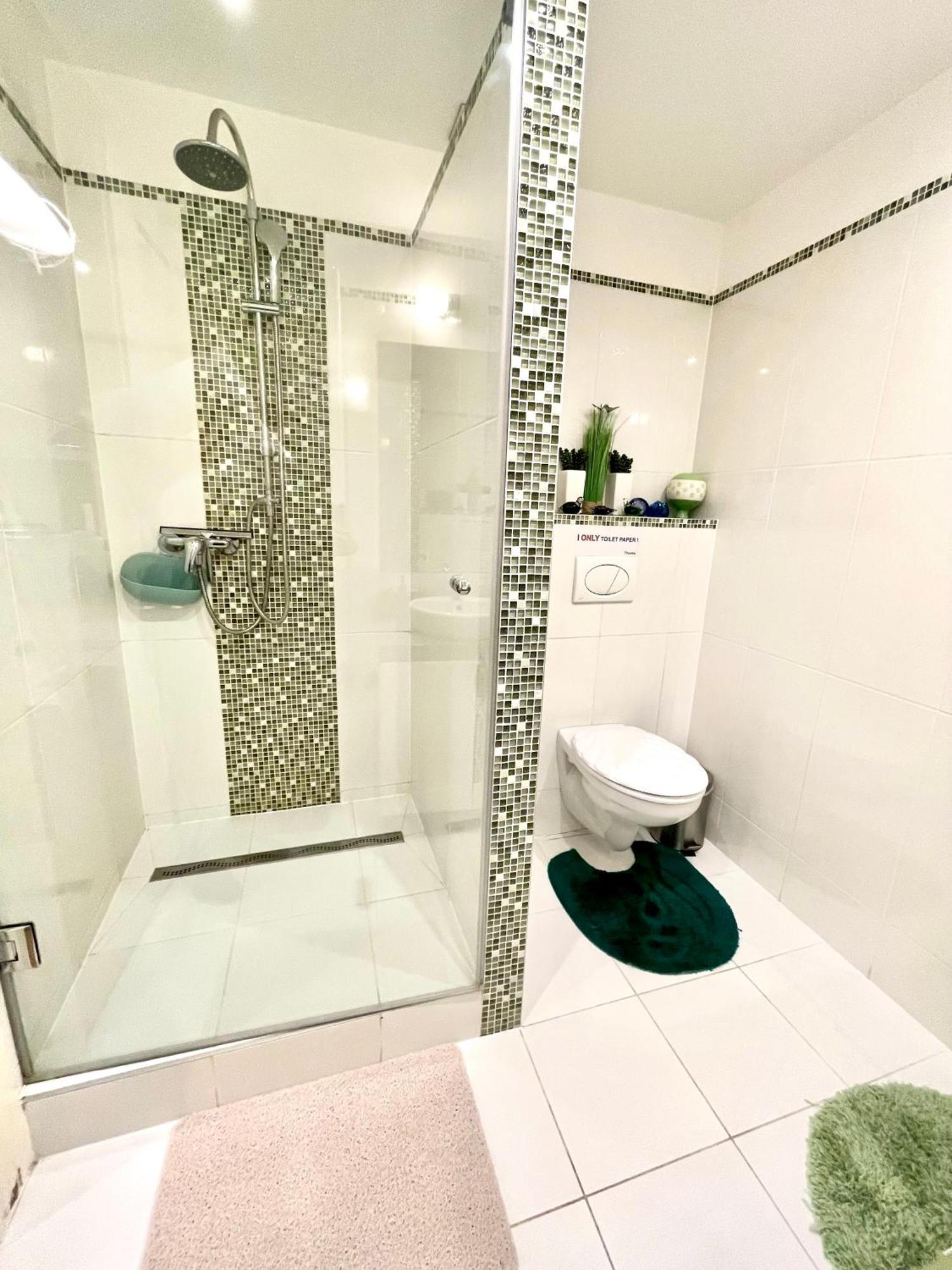 Green Pearl Apartment At St Stephen' S Basilica 부다페스트 외부 사진