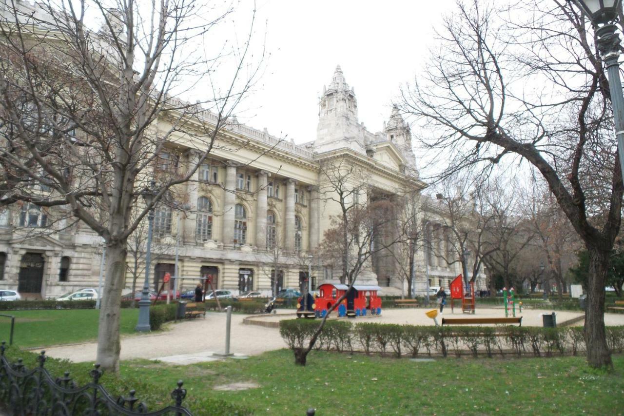 Green Pearl Apartment At St Stephen' S Basilica 부다페스트 외부 사진